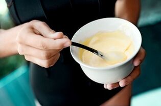 Koduse šampooni kasutamine võib kahjustatud juukseid taastada